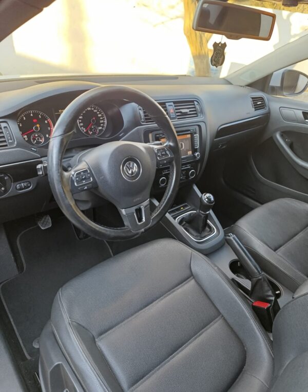 Vendo VW Vento - Imagen 3