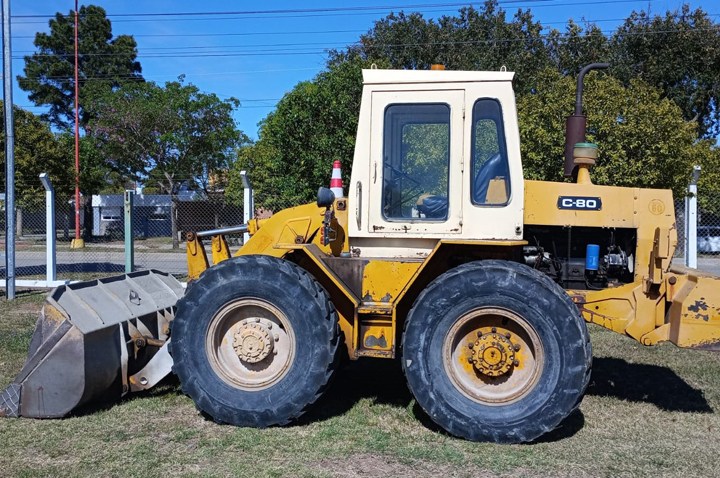 Vendo pala cargadora usada