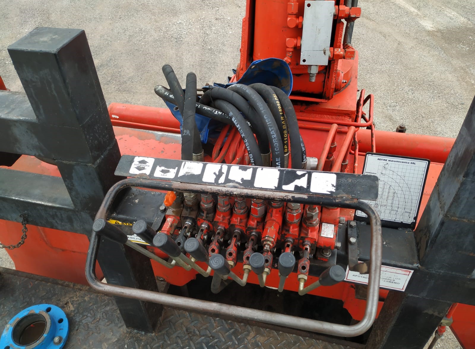 Vendo grúa usada en excelente estado - Imagen 7