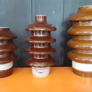 Vendo aisladores de media y alta tensión